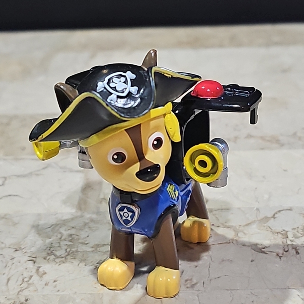 PAW Patrol Pirate Pups Figure Toy Chase Spin master 3"‎